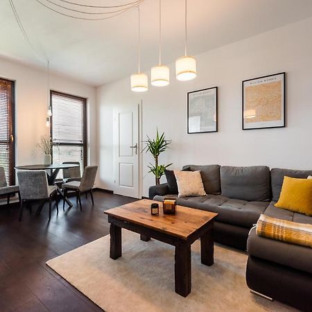 Ochota De Luxe Apartment ワルシャワ エクステリア 写真