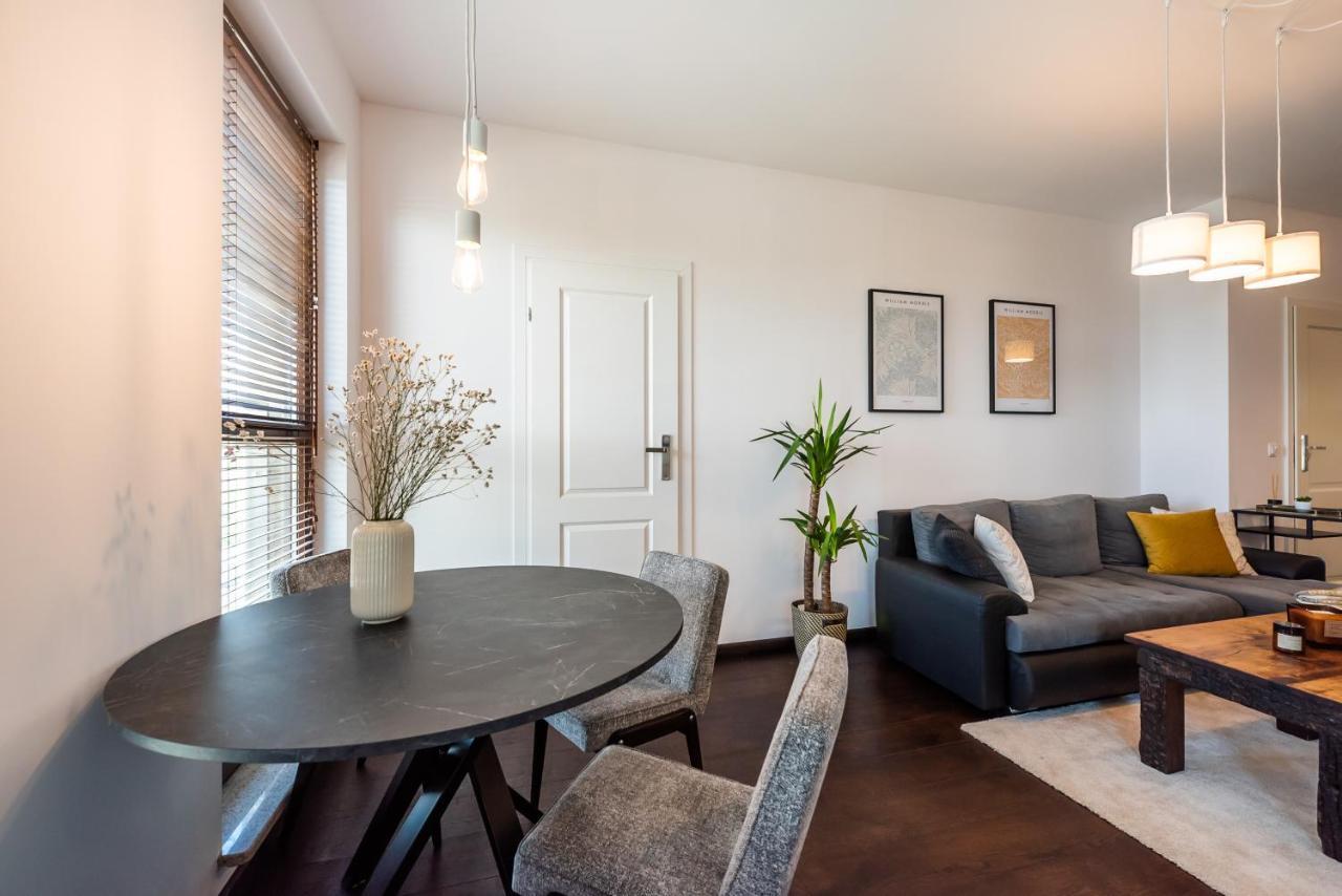 Ochota De Luxe Apartment ワルシャワ エクステリア 写真