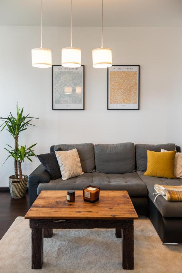 Ochota De Luxe Apartment ワルシャワ エクステリア 写真